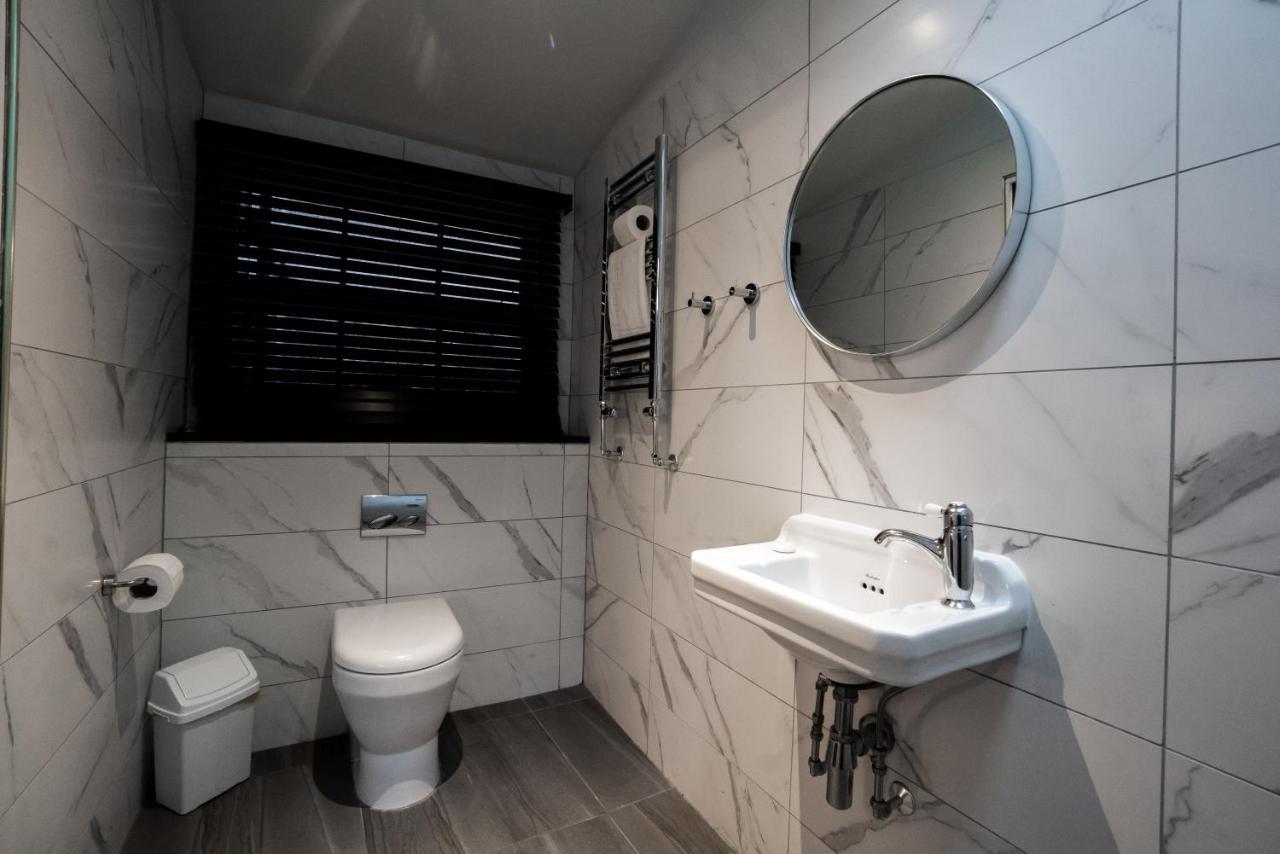 Lock And Key Boutique - Duke Street Hotel